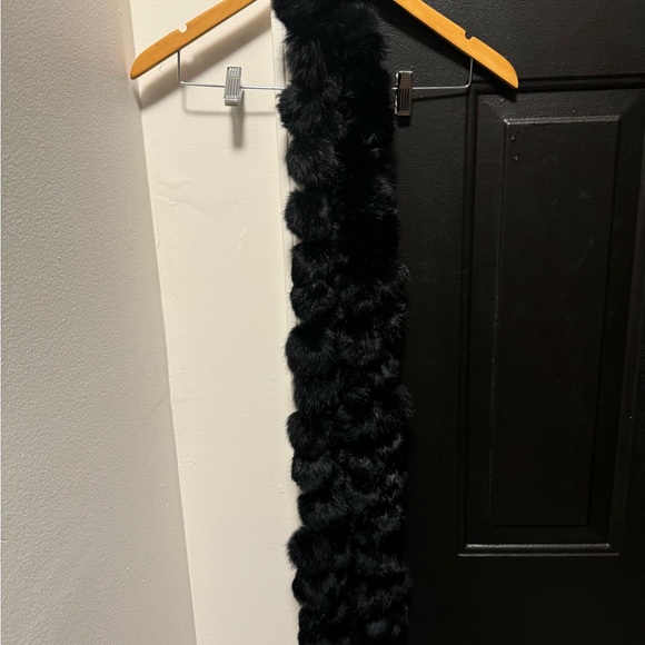 Chic Black Rabbit Fur  Pom Pom Scarf - Picture 3 of 3